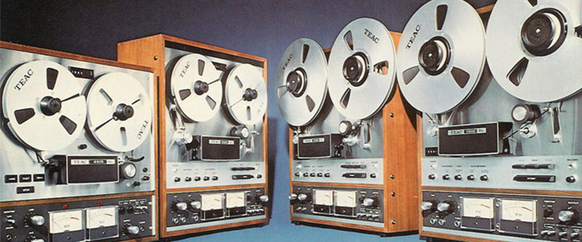 photo of a tape recorder