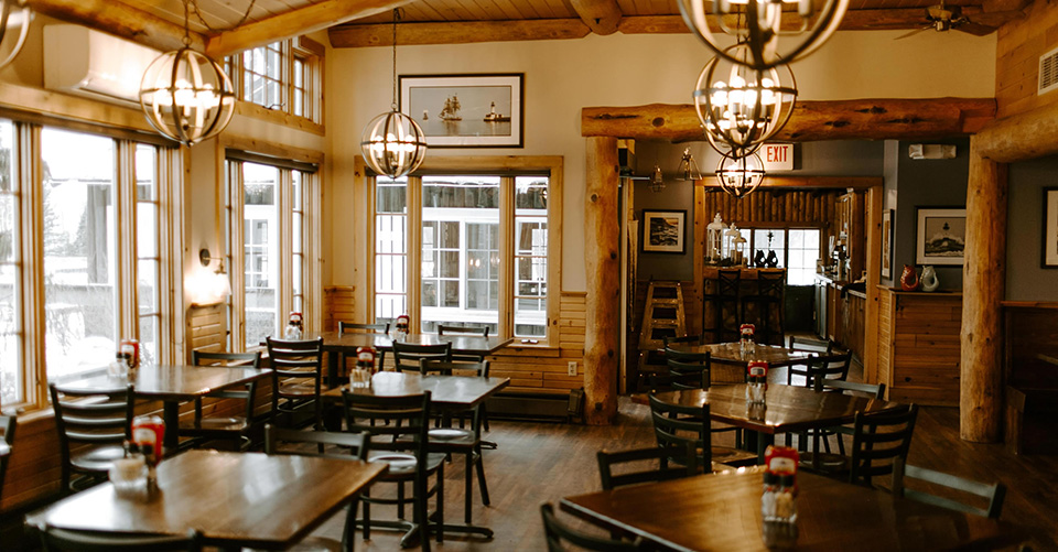 photo of a dining room